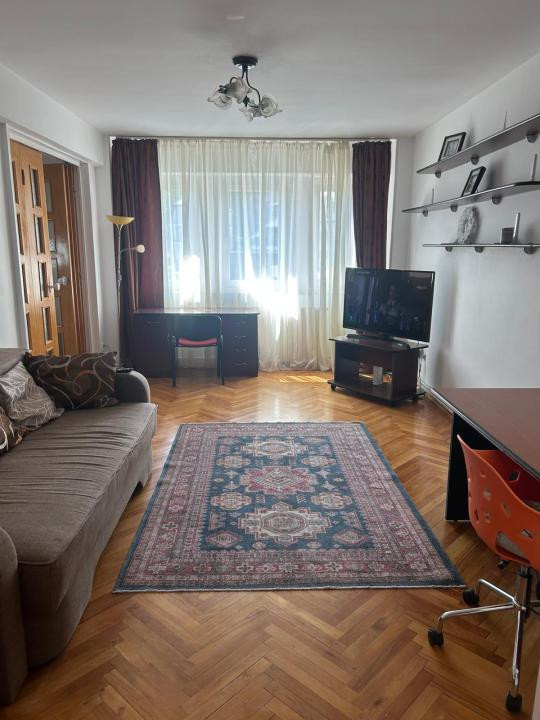 Apartament 4 camere, 2 băi, 98 mp utili,Zorilor