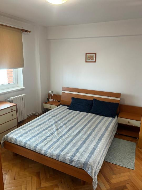 Apartament 4 camere, 2 băi, 98 mp utili,Zorilor