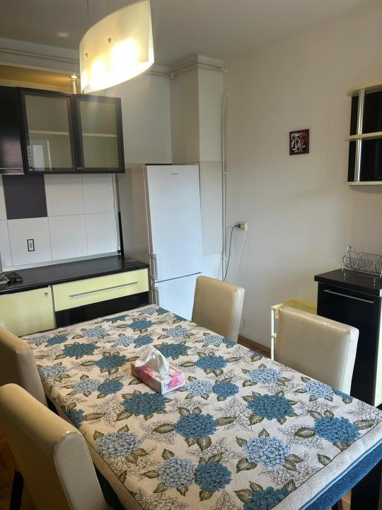 Apartament 4 camere, 2 băi, 98 mp utili,Zorilor