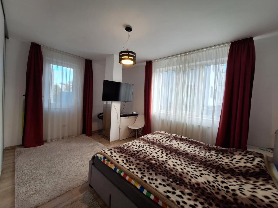 Apartament la etajul 1, balcon, la cheie, langa VIVO