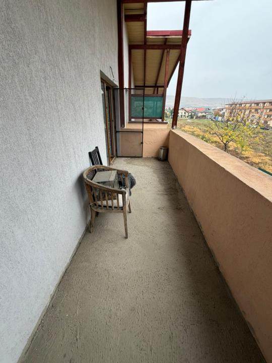 Duplex de vanzare, 3 dormitoare, 3 terase si garaj, zona Ioan-Rus!