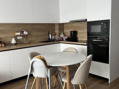 Apartament cu 2 camere, 43 mp, 2 parcari, zona Tineretului