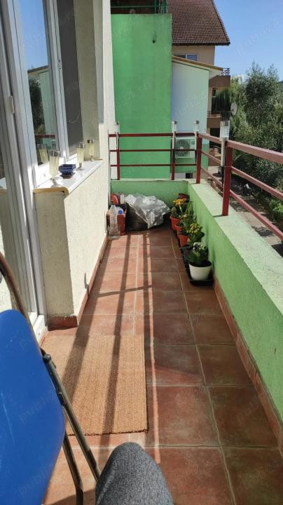 Apartament la etaj intermediar, balcon, zona Eroilor