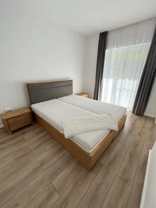 Apartament finisat modern, parcare, zona Teilor