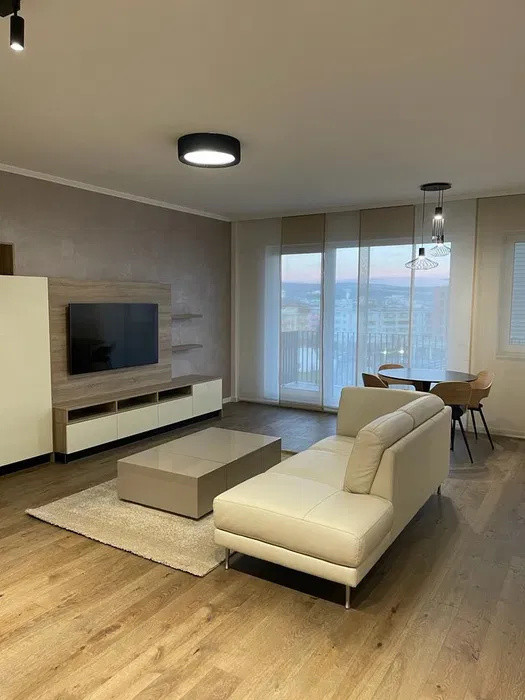 Apartament 2 camere, LUX, loc de parcare, zona THE OFFICE
