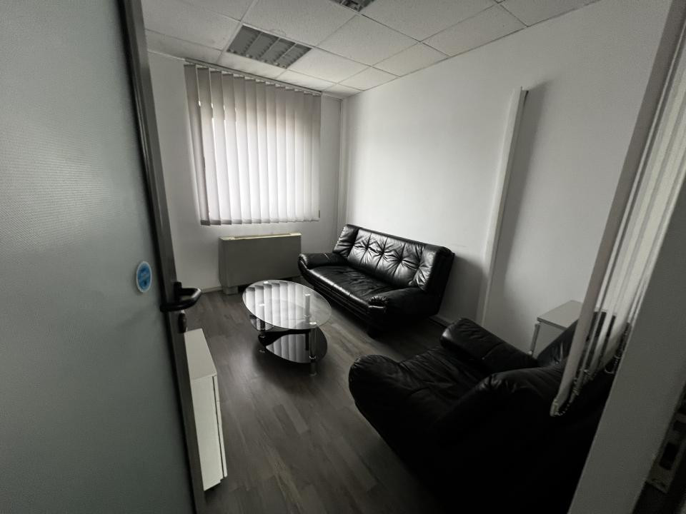 Showroom, birouri și hală de producție Floresti 1.350 mp | Teren 4.300 mp | E60 