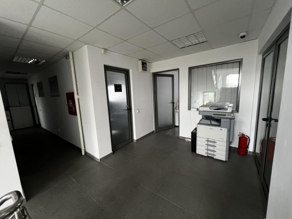 Showroom, birouri și hală de producție Floresti 1.350 mp | Teren 4.300 mp | E60 