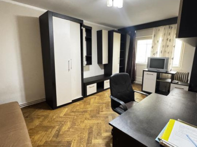 Apartament de 4 camere, Decomandat, 69.95 mp, Cartier Manastur