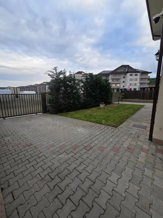 Duplex de vanzare  ,116 mp utili , zona  Urusagului 