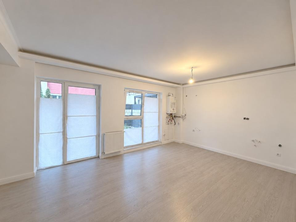 Apartament 3 camere, 72 mp, gradina 43 mp si garaj, zona Cetatii!