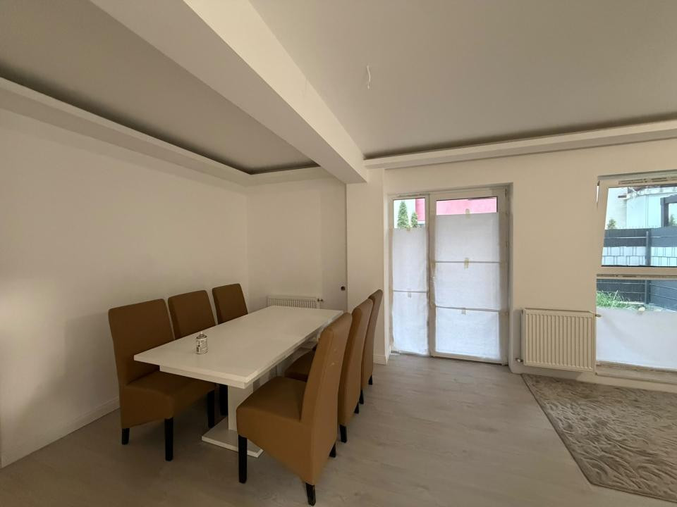 Apartament 3 camere, 72 mp, gradina 43 mp si garaj, zona Cetatii!