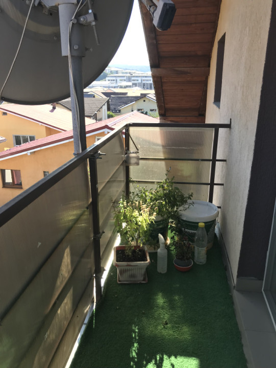 Apartament cu 3 camere, 64 mp, parcare, balcon, zona Tautiului