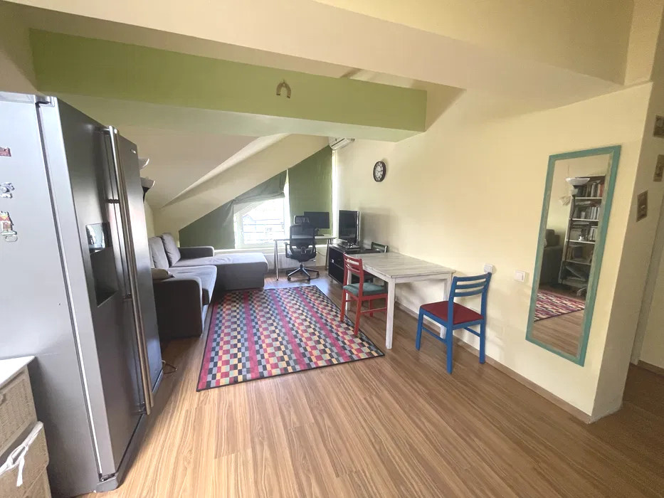 Apartament cu 3 camere, 64 mp, parcare, balcon, zona Tautiului