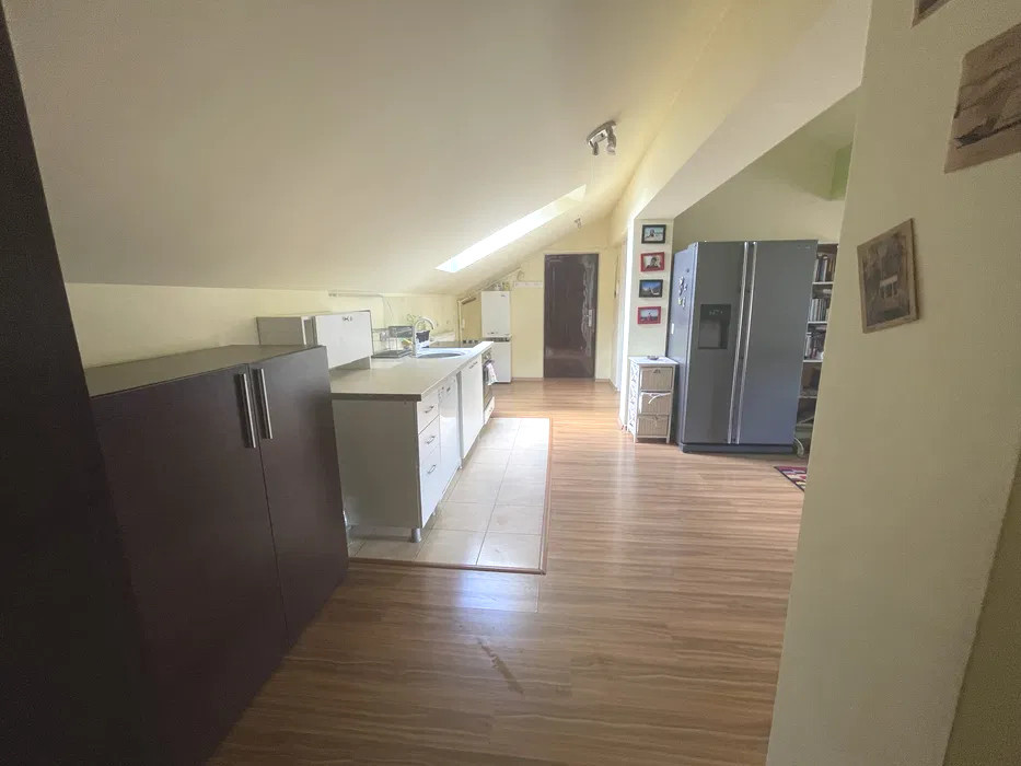 Apartament cu 3 camere, 64 mp, parcare, balcon, zona Tautiului