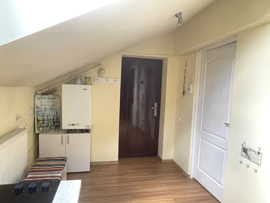 Apartament cu 3 camere, 64 mp, parcare, balcon, zona Tautiului