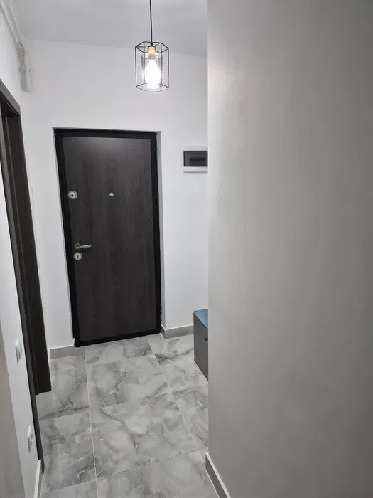 Apartament 2 camere, parcare subterana, etaj intermediar, zona Terra!