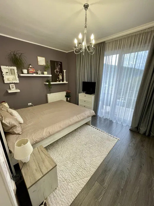Apartament la etaj intermediar, 2 balcoane, zona Valea Garboului