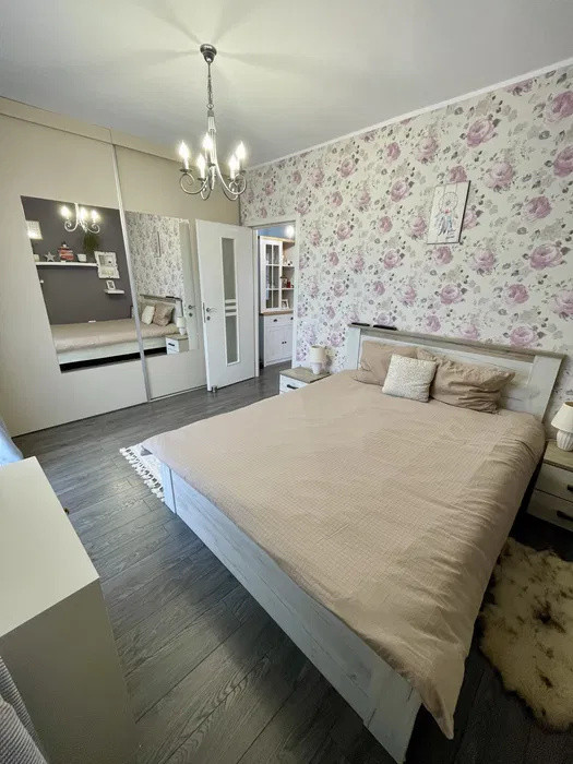 Apartament la etaj intermediar, 2 balcoane, zona Valea Garboului