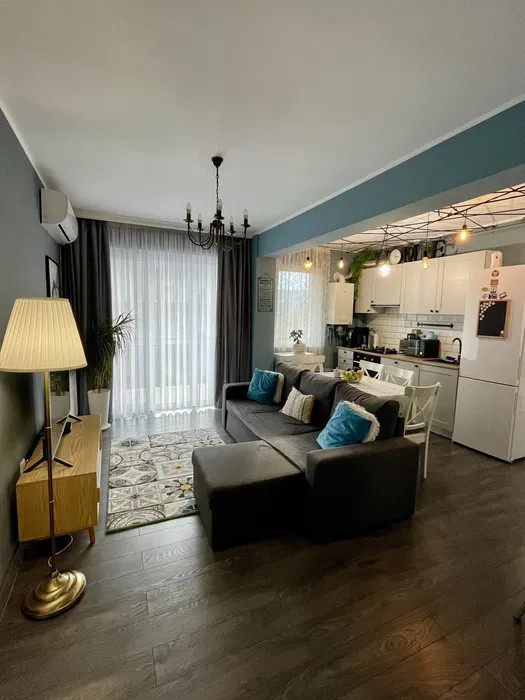 Apartament la etaj intermediar, 2 balcoane, zona Valea Garboului