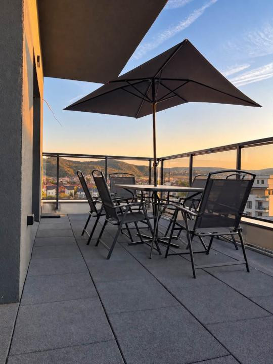 Penthouse de vânzare,3 terase total 90 m², vedere panoramică,zona Somesului