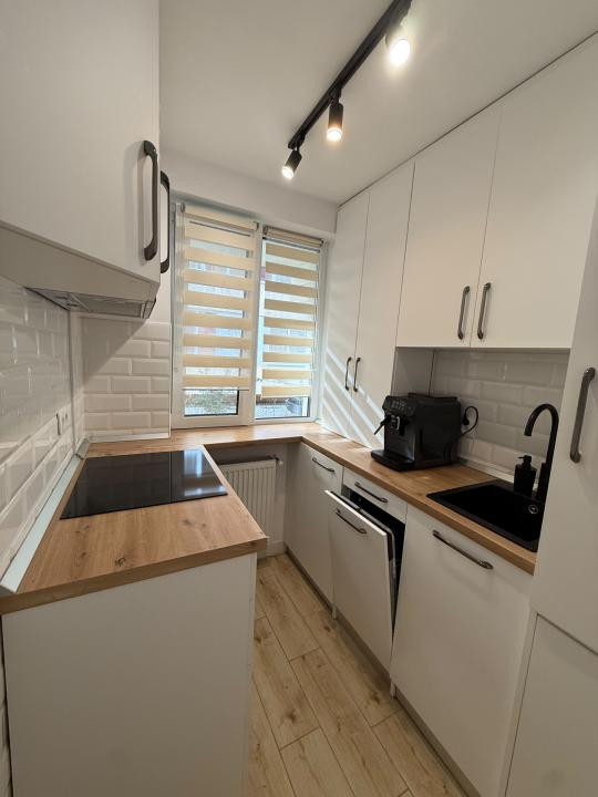Apartament in bloc nou, finisat modern, parcare, zona Eroilor