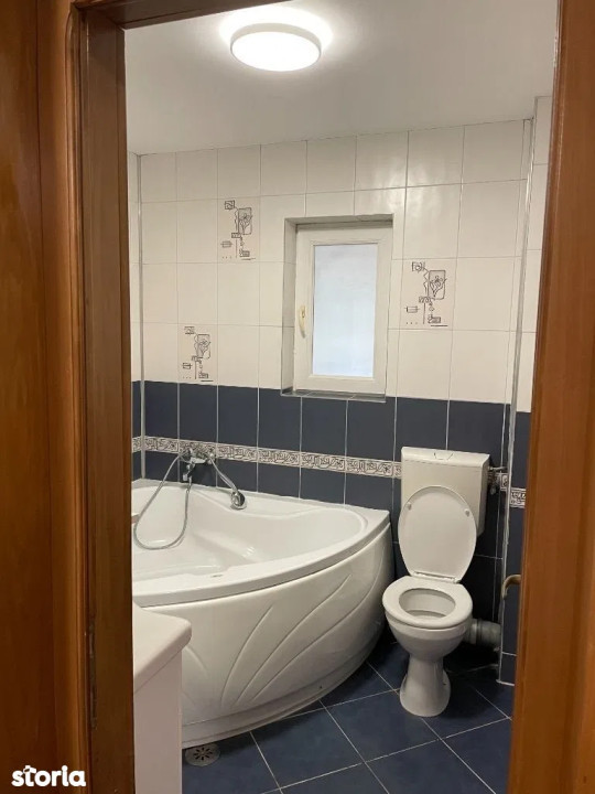 Apartament de 3 camere, 85 mp Zona- Buna ziua 