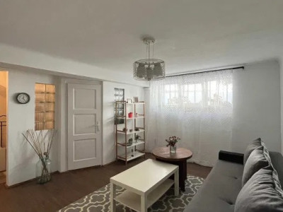 Apartament la cheie 2 camere, curte , ultracentral/Piata Muzeului
