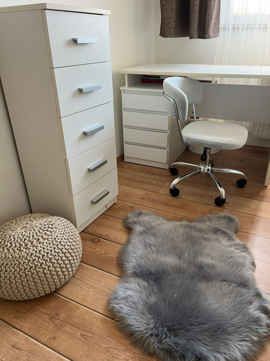 Apartament cu 3 camere,parcare inclusa ,zona Muzeul Apei