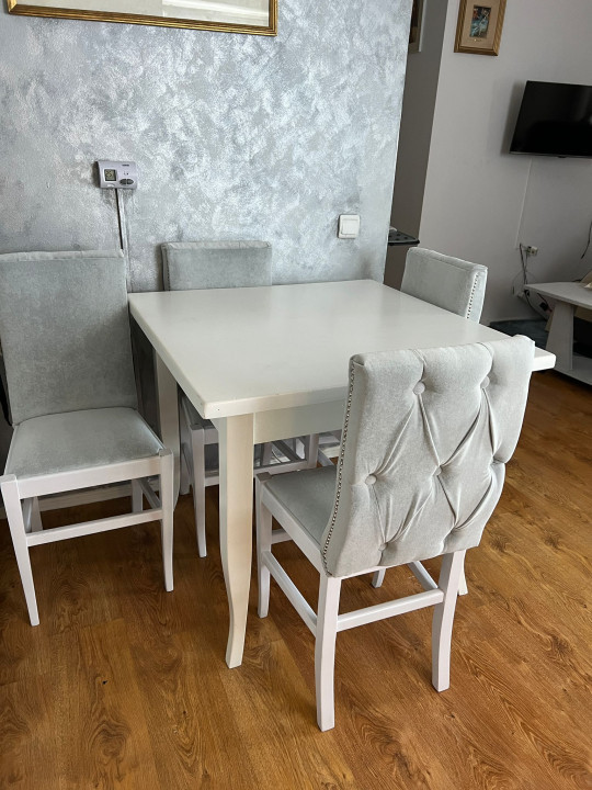 Apartament cu 3 camere,parcare inclusa ,zona Muzeul Apei
