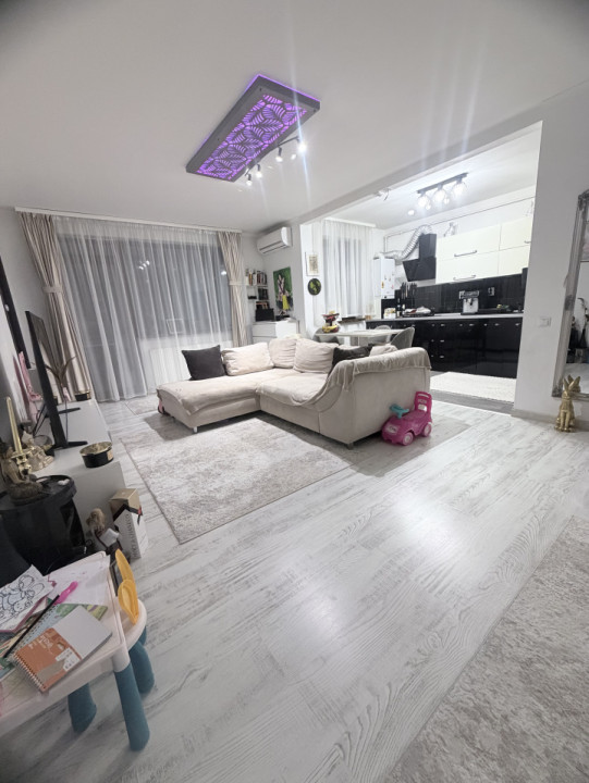 Apartament 2 camere,parcare,boxa Parc Poligon/Baza Sportiva