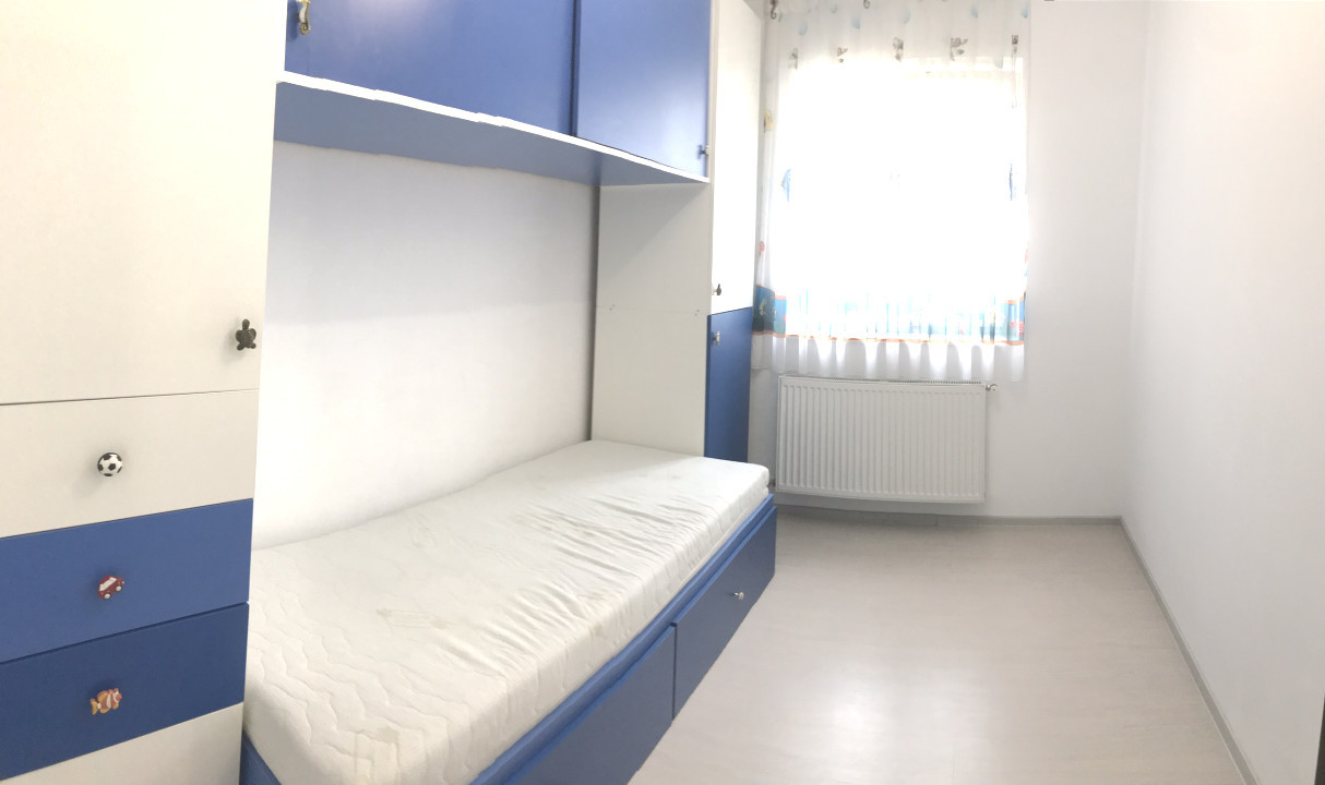 Apartament cu 3 camere, 67 mp, parcare, zona Florilor