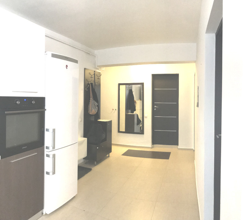 Apartament cu 3 camere, 67 mp, parcare, zona Florilor
