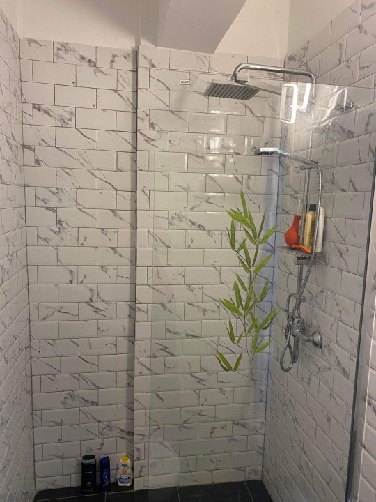 APARTAMNET CU 3 CAMERE SI 2 BAI