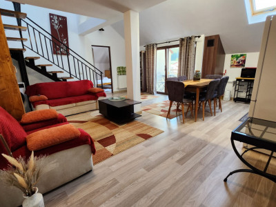 Apartament de 3 camere, pe 2 nivele, 76 mp, zona Manastur