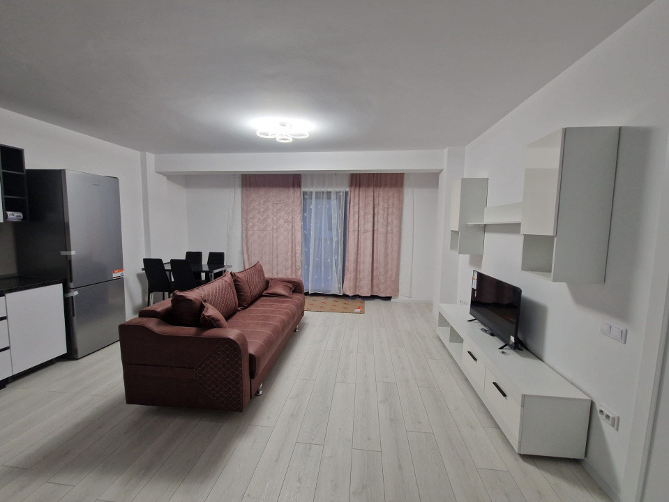 Apartament 2 camere, 53 mp utili, terasă 32 mp, la cheie, zona Sub Cetate