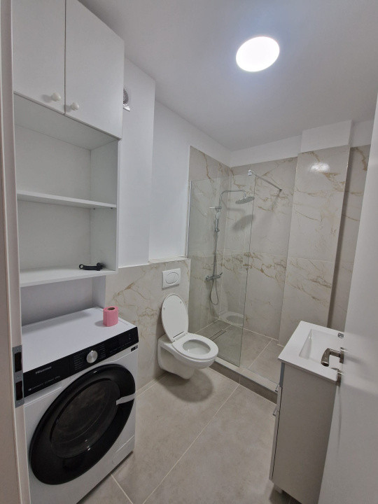 Apartament 2 camere, 53 mp utili, terasă 32 mp, la cheie, zona Sub Cetate