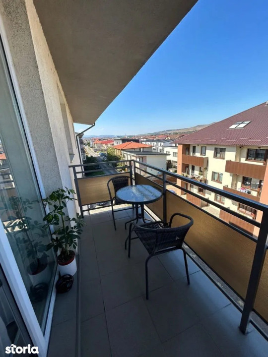Apartament cu 3 camere, 59 mp, balcon, pe strada Porii (nr mici)