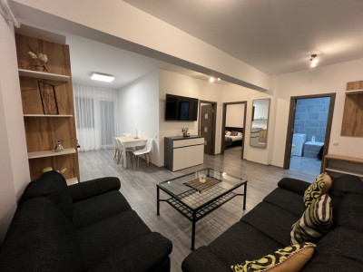 Apartament de 3 camere ,62 mp , Sesul de sus 