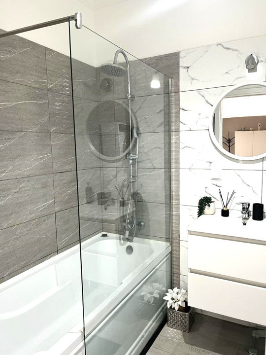 Apartament cu 2 camere, 50,5 mp, la cheie, zona Terra