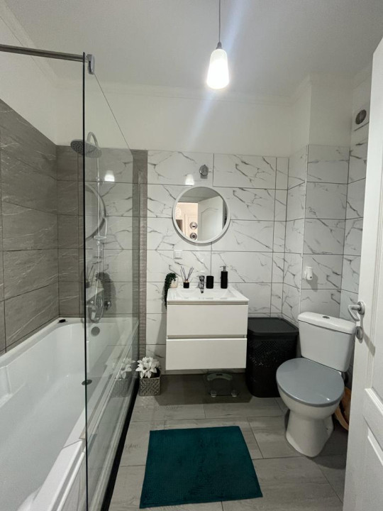 Apartament cu 2 camere, 50,5 mp, la cheie, zona Terra