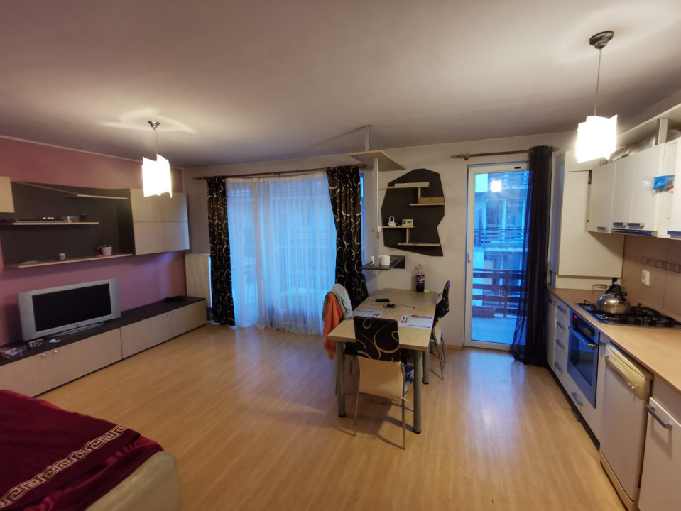 Apartament de 2 camere, 50 MP, zona Eroilor