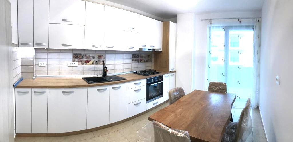 Apartament decomandat cu parcare subterana