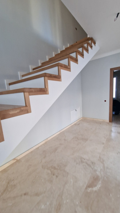 Ansamblu de duplexuri, 4 camere, garaj, gradina, zona Bv Municii 