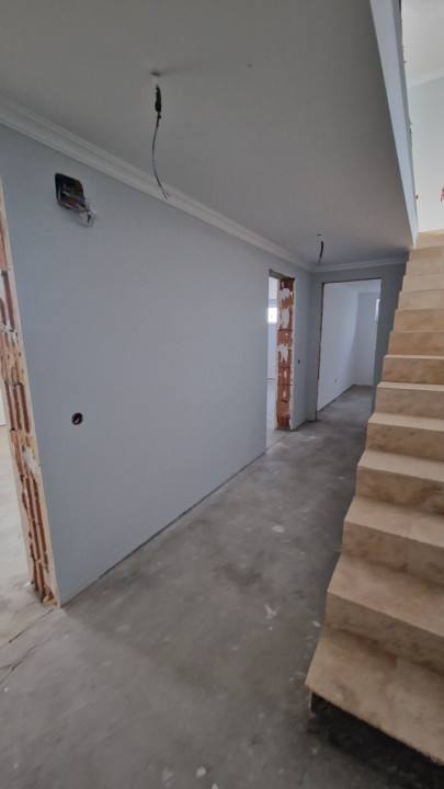 Ansamblu de duplexuri, 4 camere, garaj, gradina, zona Bv Municii 