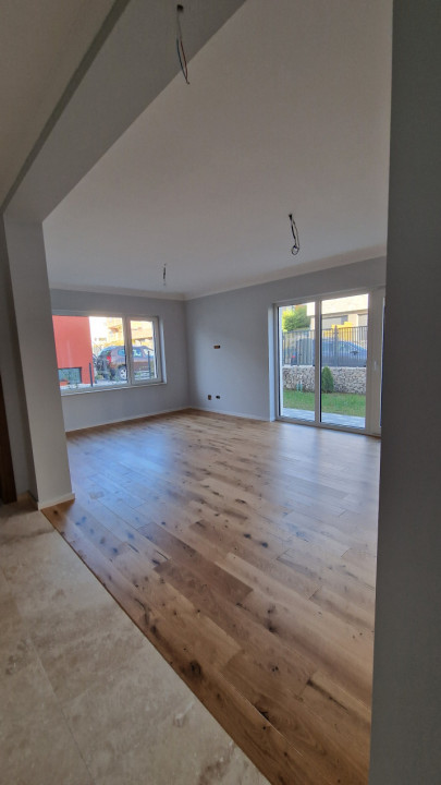 Ansamblu de duplexuri, 4 camere, garaj, gradina, zona Bv Municii 