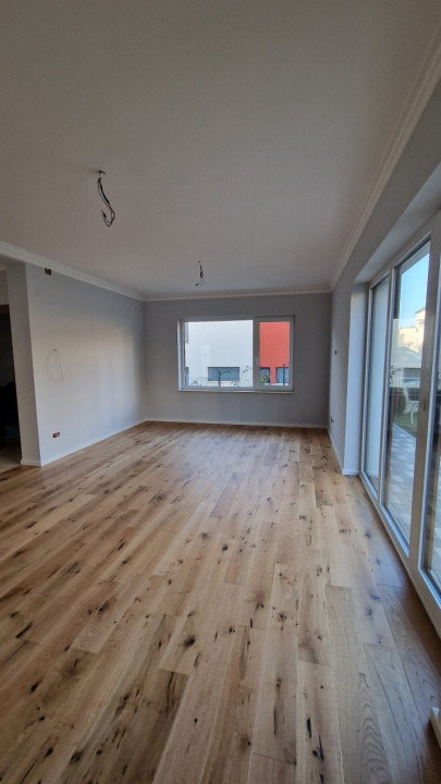 Ansamblu de duplexuri, 4 camere, garaj, gradina, zona Bv Municii 