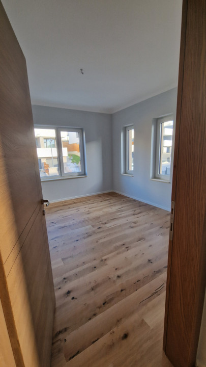 Ansamblu de duplexuri, 4 camere, garaj, gradina, zona Bv Municii 