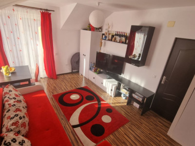 Apartament de 2 camere, decomandat, 56 mp, etaj intermediar, Florilor