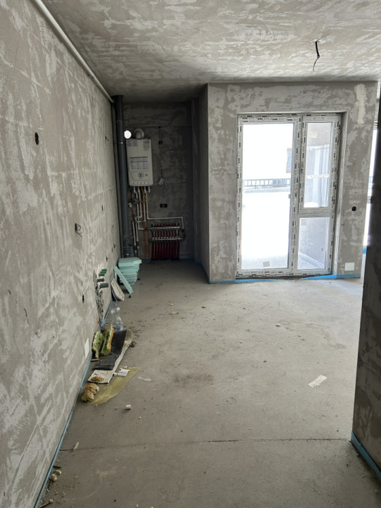 Apartament de 4 camere , 89 mp utili, terasa 103mp, zona VIVO