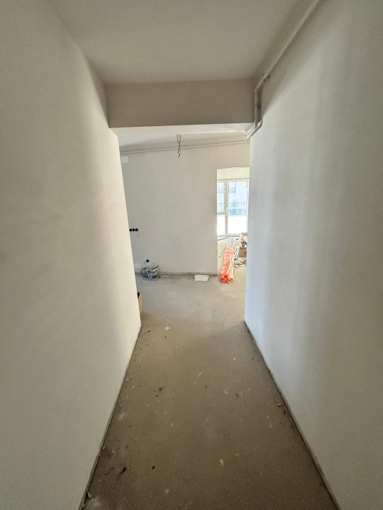 Apartament de 3 camere semifinisat, CF, 88,45 mp util, terasa 80 mp, zona Vivo